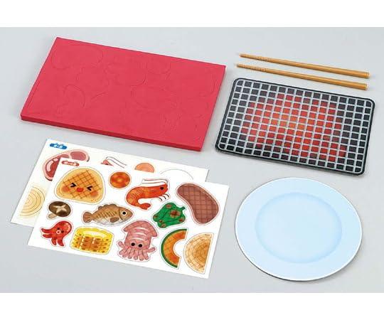 PLATZ-TL-1 Craft Starch Resin

●Translucent with excellent color rendering\nBeautiful whiteness and translucency allow light to pass through, making it look great under both natural light and artificial lighting.\nApplying varnish or similar finishes can also create a glass-like texture.\n ●Easy Coloring\nCompatible with all types of paints, including oil paints, watercolors, and pigments!\nColoring can be achieved by kneading pigments into the resin itself or by painting after drying, both yiel