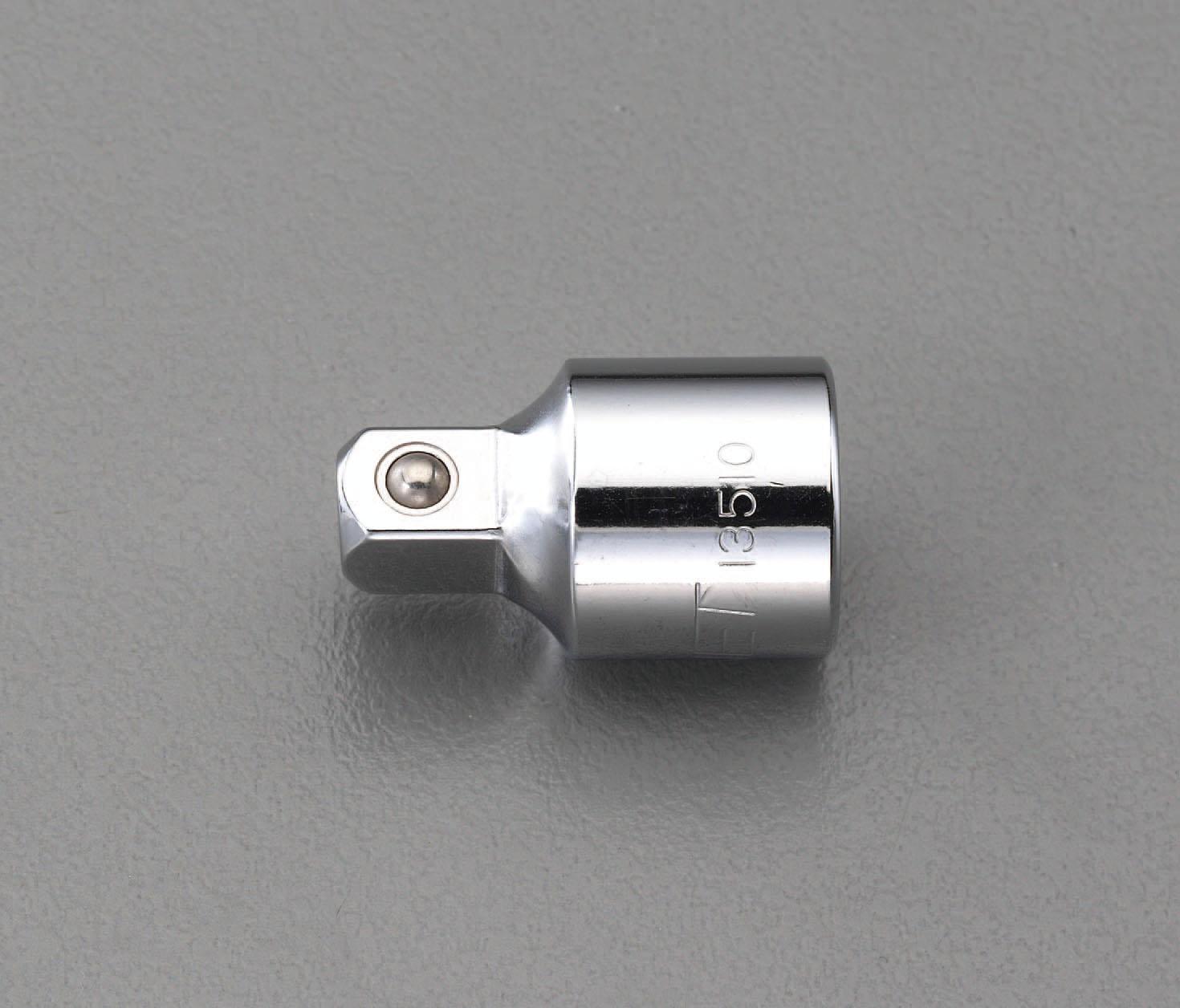 1/2“ DR x 3/8” DR Male-to-Female Socket Adapter