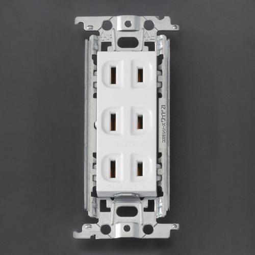 125V/15A Flush-Mount Outlet (3-Prong)