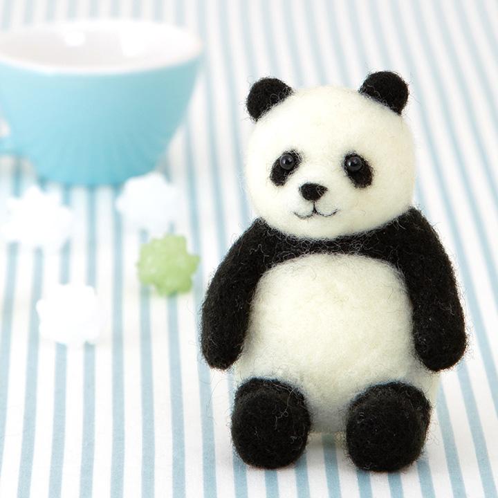 Hamana Wool Felt Kit: Animals Made with Needle Felting - Panda H441-551