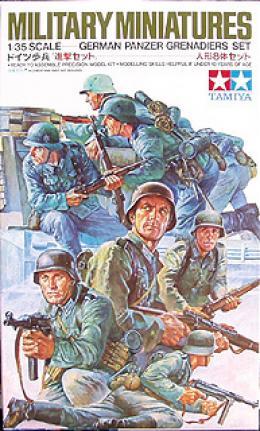 TAMIYA 1/35 Military Miniature Series No.61 German Army Infantry Advancing Set Plastic Model Kit 35061