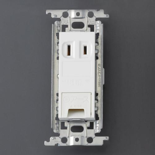 125V/15A Flush-Mount Outlet (Single-Gap/With Ground Terminal)
