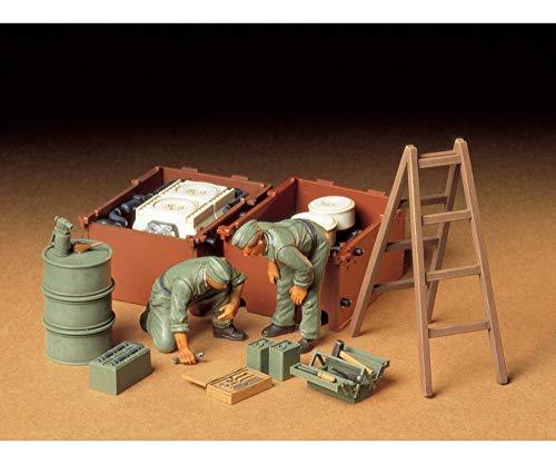 Tamiya 1/35 Military Miniature Series No.180 German Army Tank Crew Engine Maintenance Set Plastic Model Kit 35180