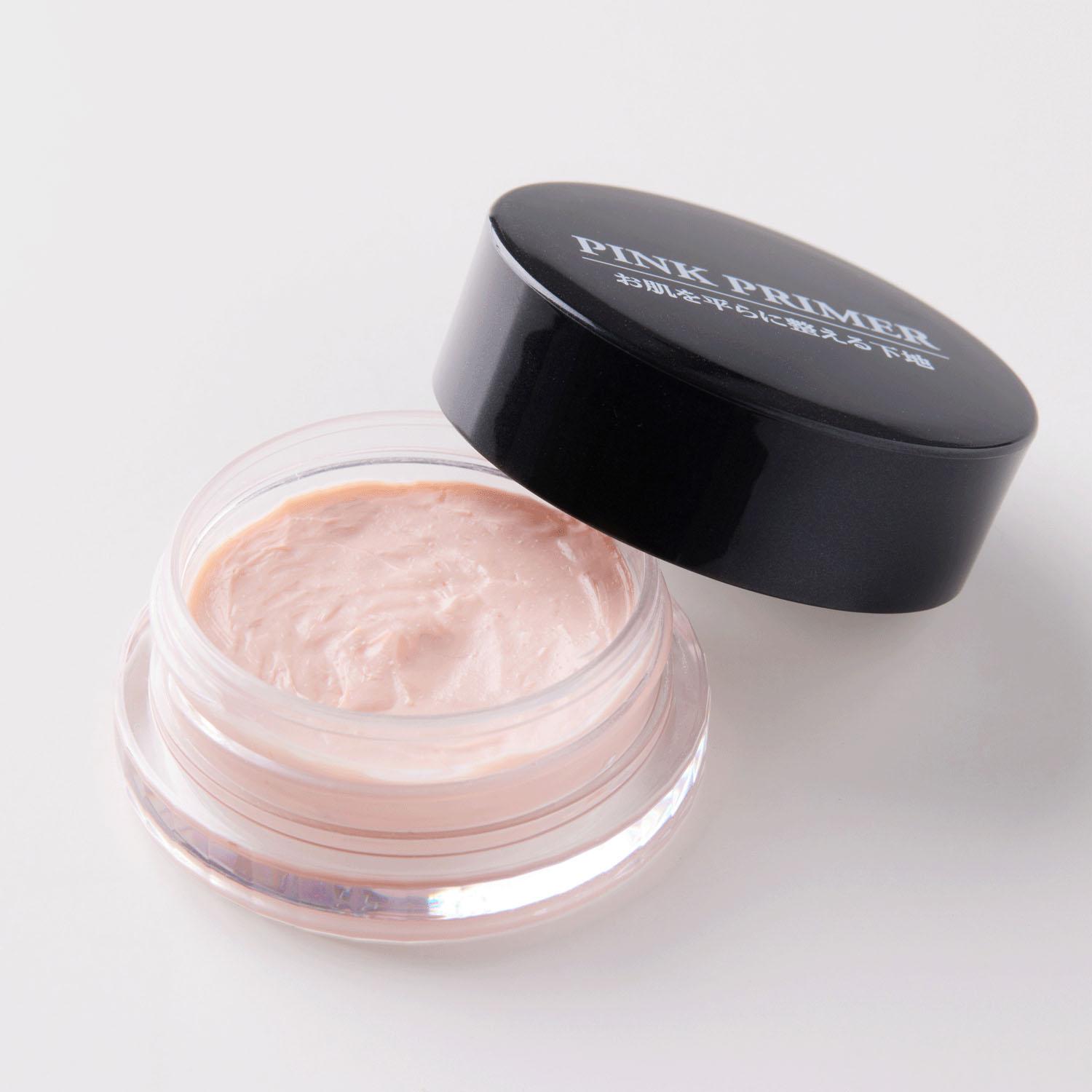 Just as it is! Plus a primer that smooths and evens out your skin.