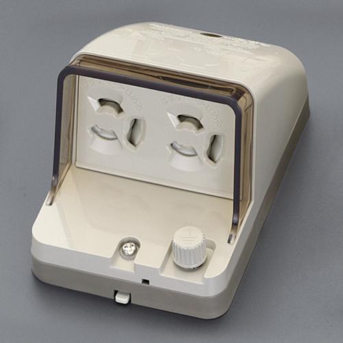 125V/15A Waterproof Outlet (2 Grounded Plugs)  79.9 × 67 × 121.4 (H) mm