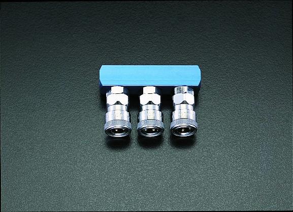 Triple Air Coupling