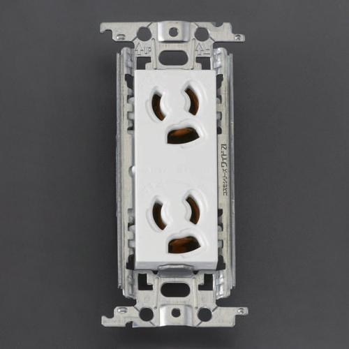 125V/15A Flush-Mount Outlet (2-Outlet/Child-Resistant/Grounded)