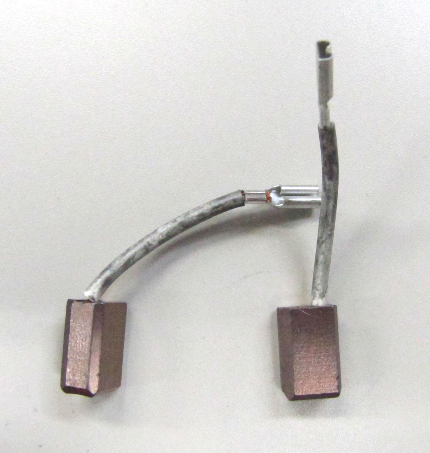 ESCO Replacement Stop Carbon Brushes [999090/Hitachi] (2 pieces) EA813HH-20