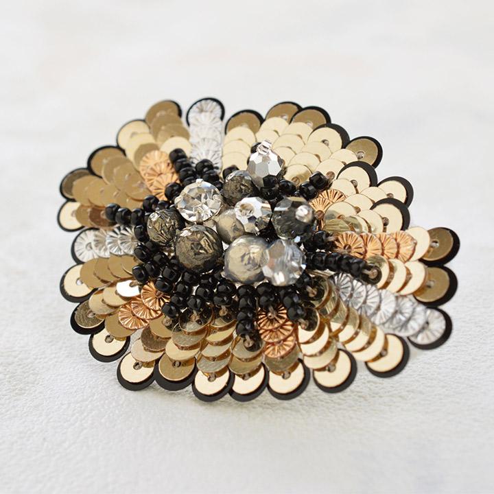 MIYUKI Bead Kit Enjoy with Bead Embroidery Needles Haute Couture Bead Embroidery Kit Gold Flower Brooch HCK-003