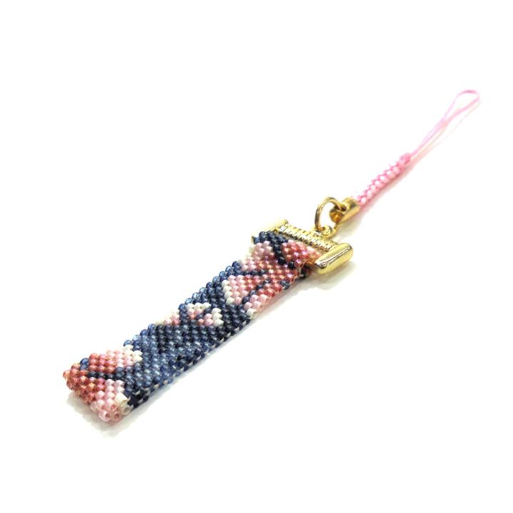 HOBBIX Bead Kit: Kyoto Nishijin Pattern Yuzen-Style Indigo-Dyed Yukata Fabric Netsuke with Pinks PB-125