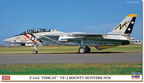 Hasegawa 1/72 Scale American F-14A Tomcat VF-2 Bounty Hunters 1976 Plastic Model Kit 02491 (Aircraft)