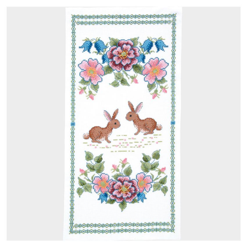 Megumi Onoe Embroidery Kit Series: A Little Story from the Flowering Garden - Table Centerpiece - Blueberry and Rabbit 1202