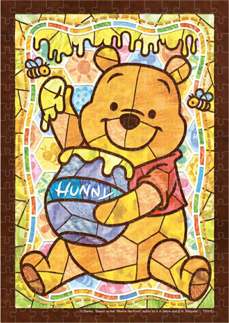 Tenyo 266-Piece Pure White GYUTTO Series Jigsaw Puzzle Disney Winnie the Pooh Stained Glass (18.2x25.7cm) DPG-266-972 Includes Service Card