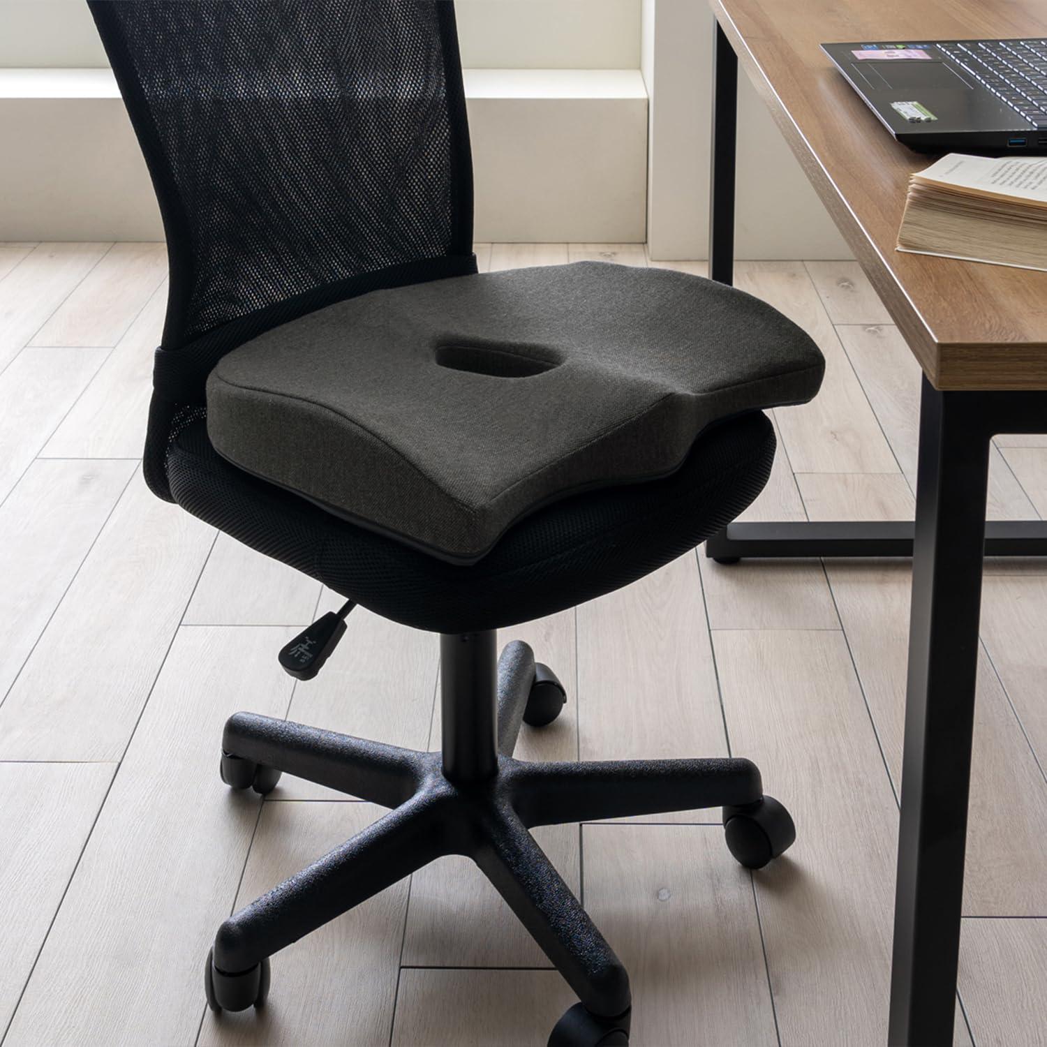 Ikehiko Cushion Seat Cushion Solid Color Office Support “Feath” Black Approx. 45×35cm Supports Your Buttocks Desk Work Comfortable Breathable Snug Fit Non-Slip Stain-Resistant Office Dissatisfaction Relief Long Hours #1212080038201