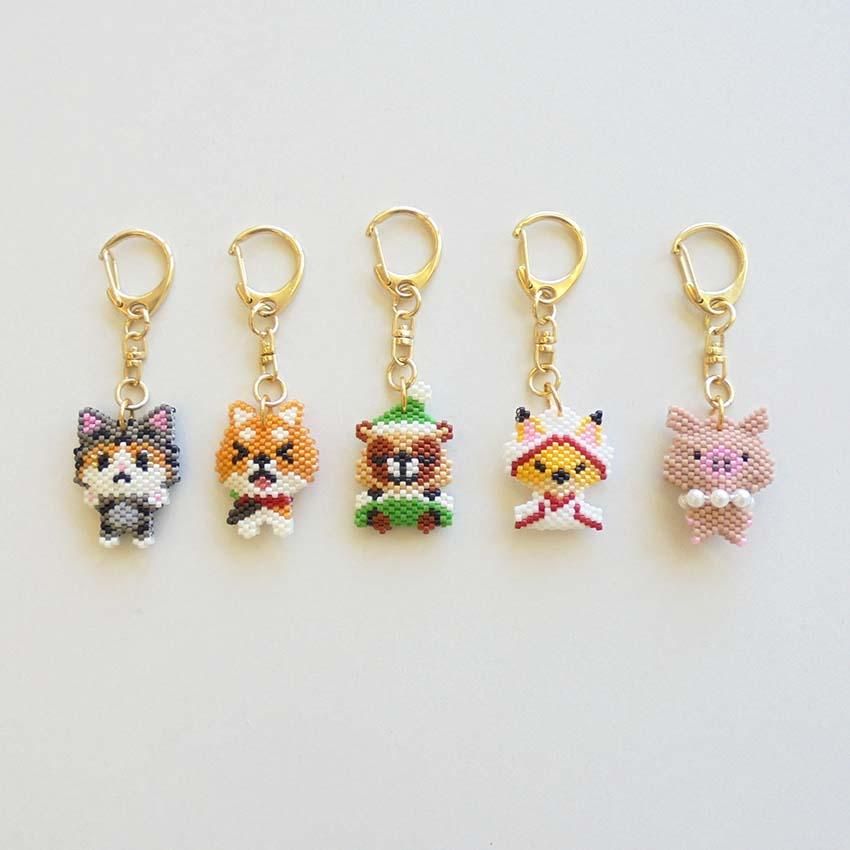Hobix Bead Stitch Kit: Kyoto Animal Proverb Keychain