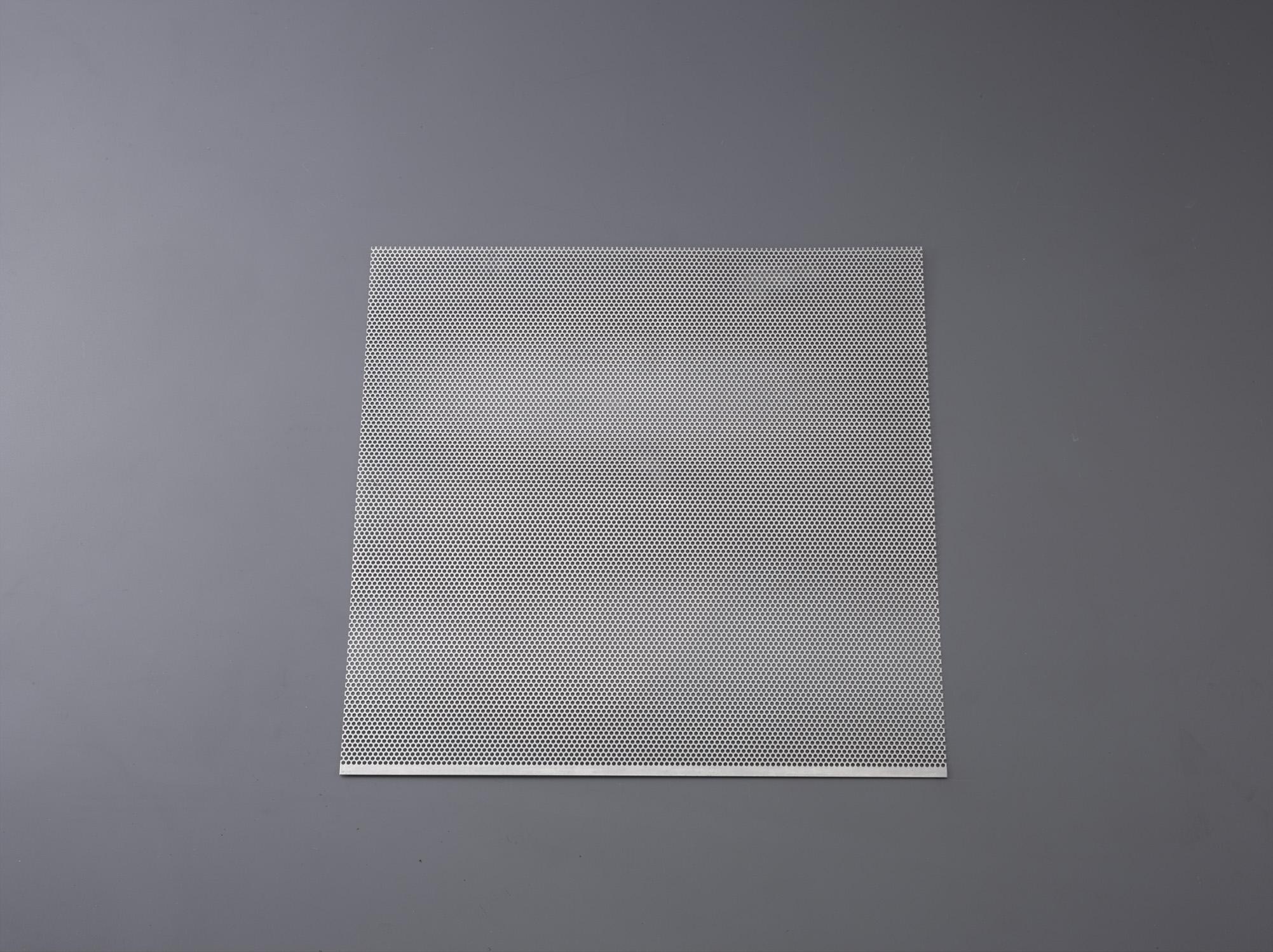 457 x 457 x 0.5 mm / 3 mm perforated metal (steel)