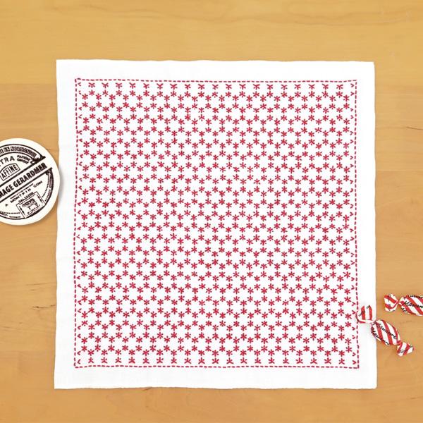 Olimpas Silk Sashiko Kit: Single-Stitch Flower Dishcloth, Square Tortoise Shell Pattern, White SK303 Red