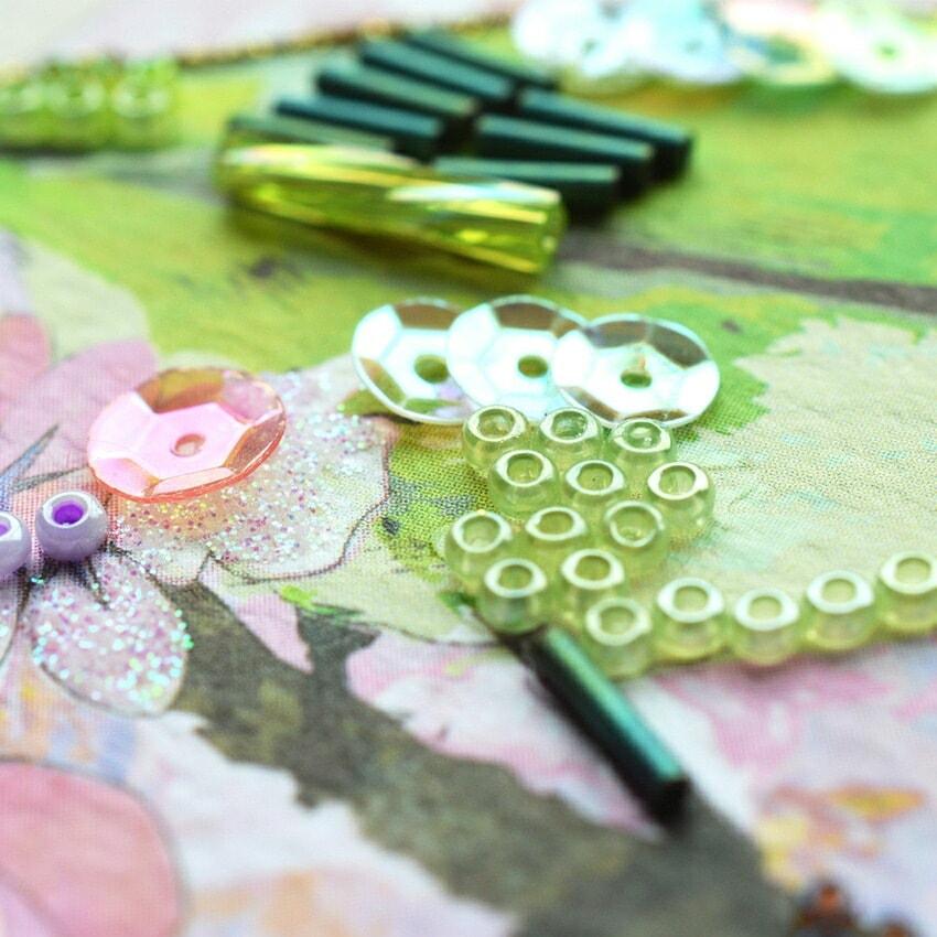 MIYUKI Bead Decoration: White-Eyed Tit and Cherry Blossoms