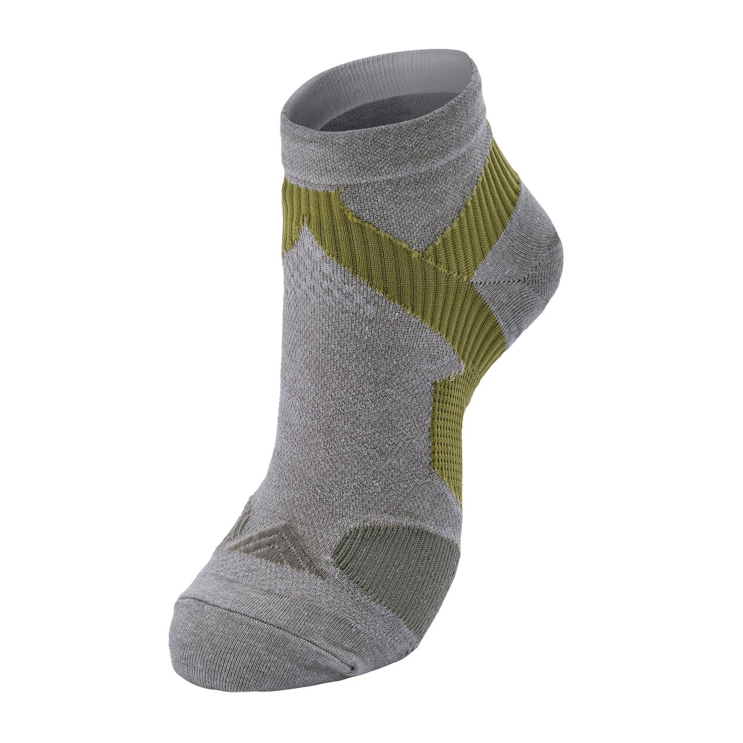 Phiten Sock King Sports Socks for Women and Men 22cm~24cm / 25cm~27cm / 27cm~29cm Made in Japan Foot Arch Support Ankle Arch Support Anti-Slip Treatment Cushion Pad Track & Field Marathon Running Volleyball Badminton Wrestling Boxing