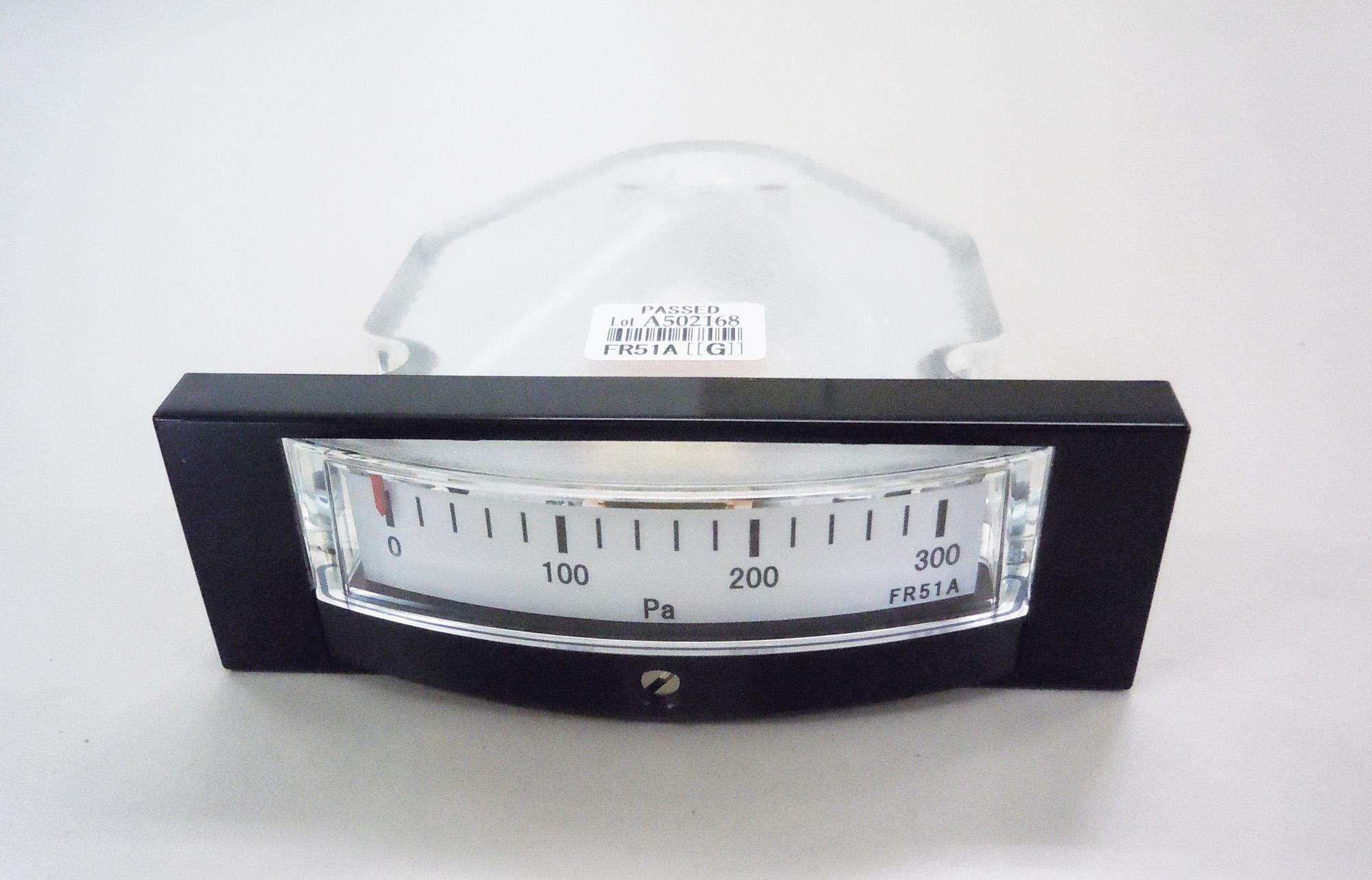 ESCO 0-300Pa Low Differential Pressure Gauge (Side Scale Type) EA729SB-30A