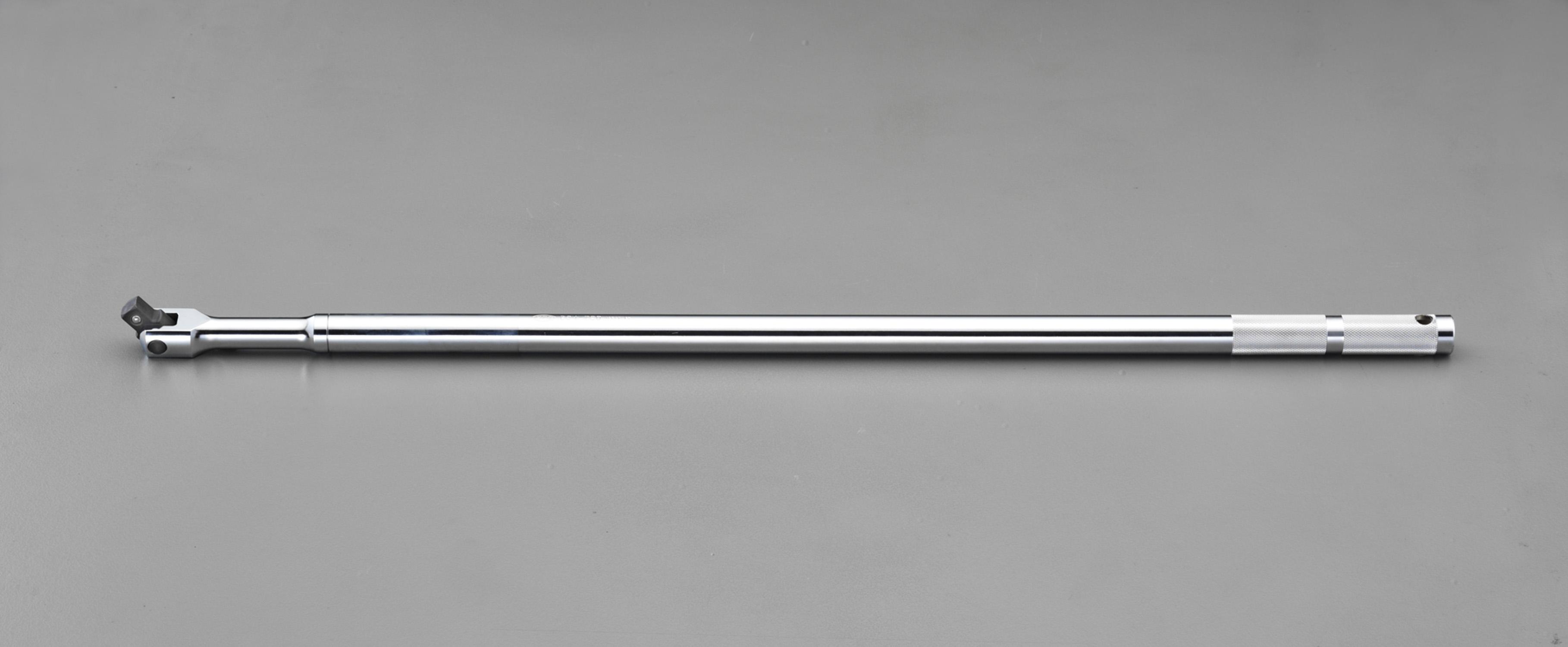 CITIZEN Wall Clock with Temperature & Humidity Gauge 8RZ199-019\nDespite its large size—approximately 30cm tall and 40cm wide—this easy-to-read radio-controlled clock fits flush against the wall at just 2.4cm thick. The color scheme features a bright silver finish. Brand Name: RHYTHM Material: Plastic Size: 27.9 × 40.7 × 2.4 cm Power Source: 4 AA alkaline batteries (sold separately) Movement: Radio-controlled Functions: 12/24-hour display switch / Temperature display (-9.9°C to 50°C) / Humidity 