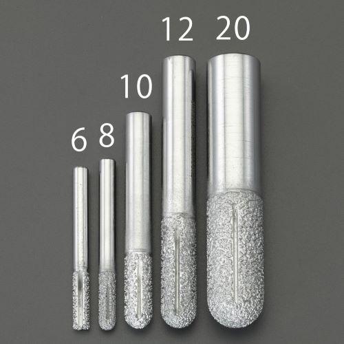 CITIZEN Wall Clock with Temperature & Humidity Gauge 8RZ199-019\nDespite its large size—approximately 30cm tall and 40cm wide—this easy-to-read radio-controlled clock fits flush against the wall at just 2.4cm thick. The color scheme features a bright silver finish. Brand Name: RHYTHM Material: Plastic Size: 27.9 × 40.7 × 2.4 cm Power Source: 4 AA alkaline batteries (sold separately) Movement: Radio-controlled Functions: 12/24-hour display switch / Temperature display (-9.9°C to 50°C) / Humidity 