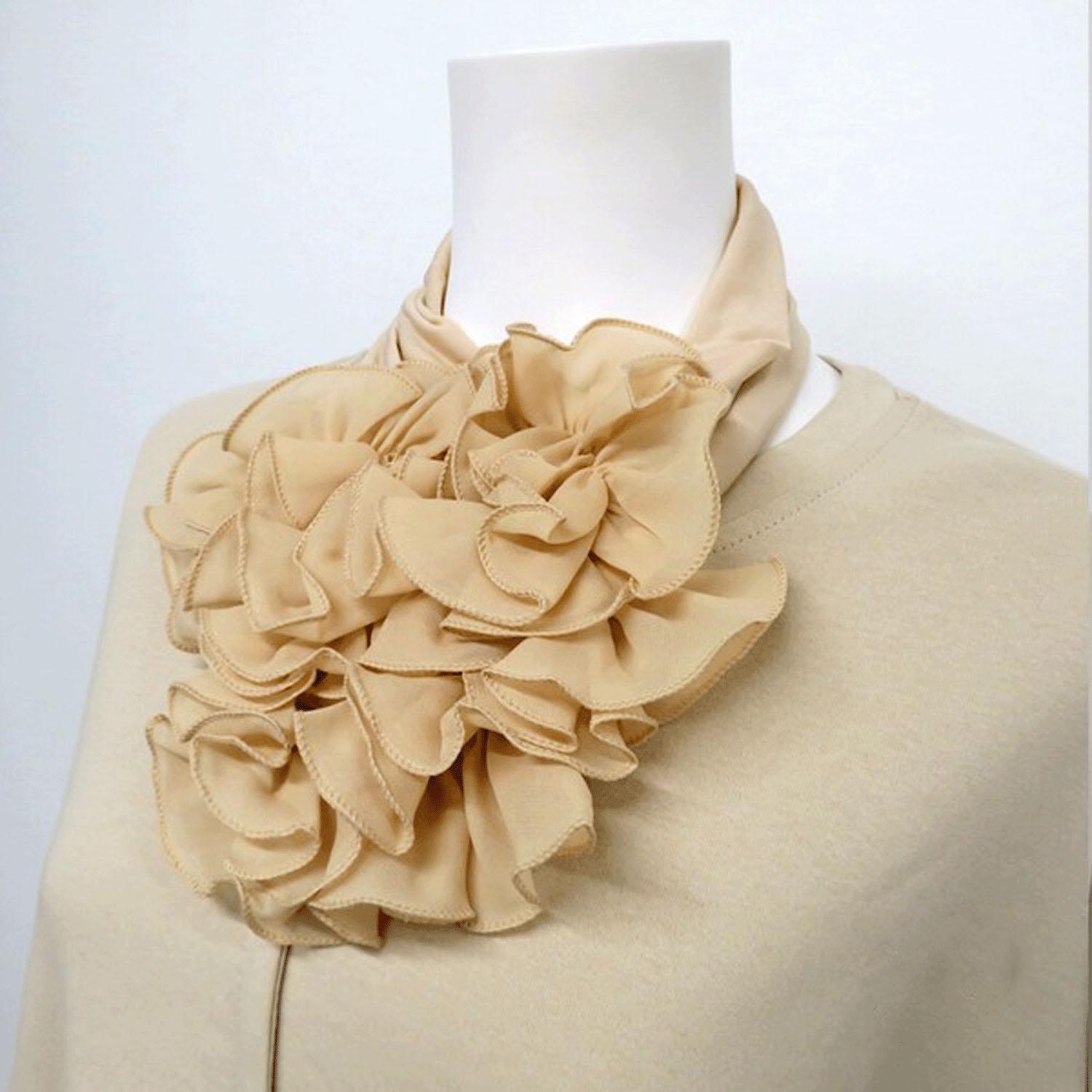 Frill Neck Cover, Solid Color