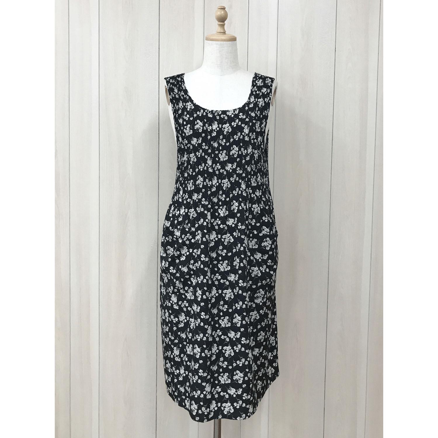 Silky Touch Print Long Pleated Floral Apron - Medium Floral - F (Free Size)