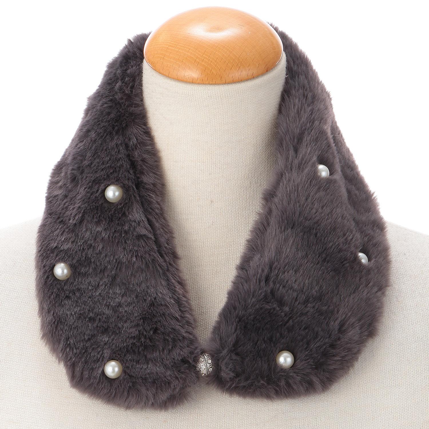Faux Fur Pearl Mini Scarf with Magnet