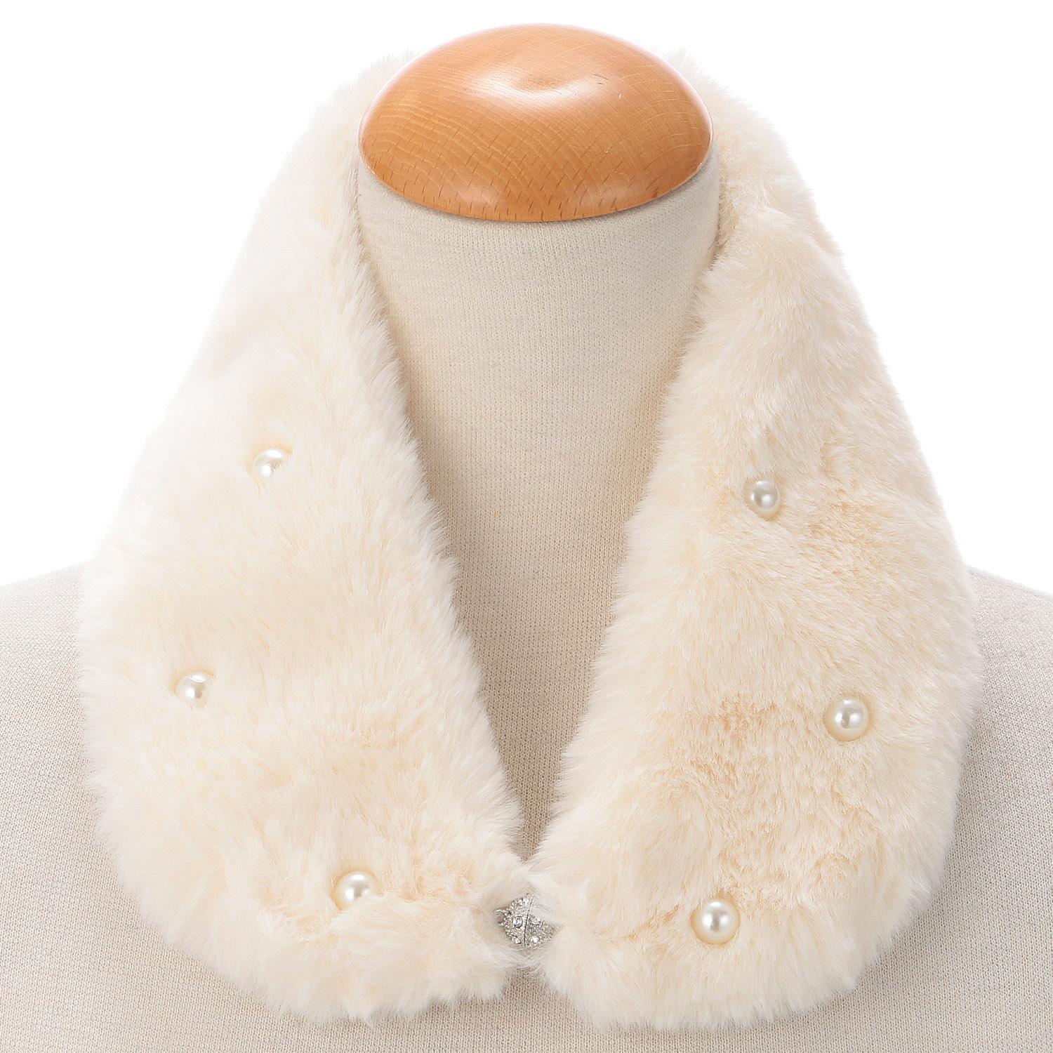 Faux Fur Pearl Mini Scarf with Magnet