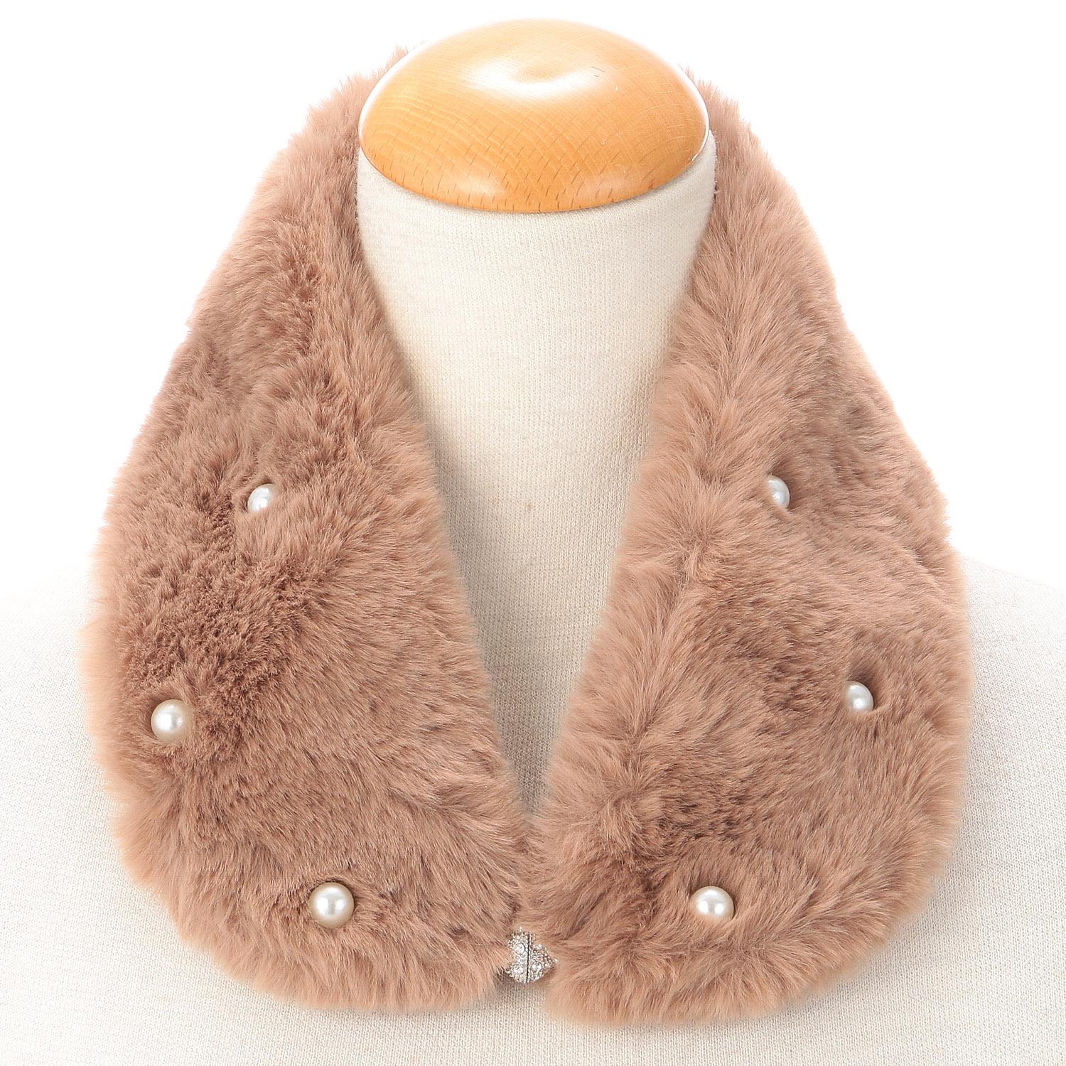 Faux Fur Pearl Mini Scarf with Magnet