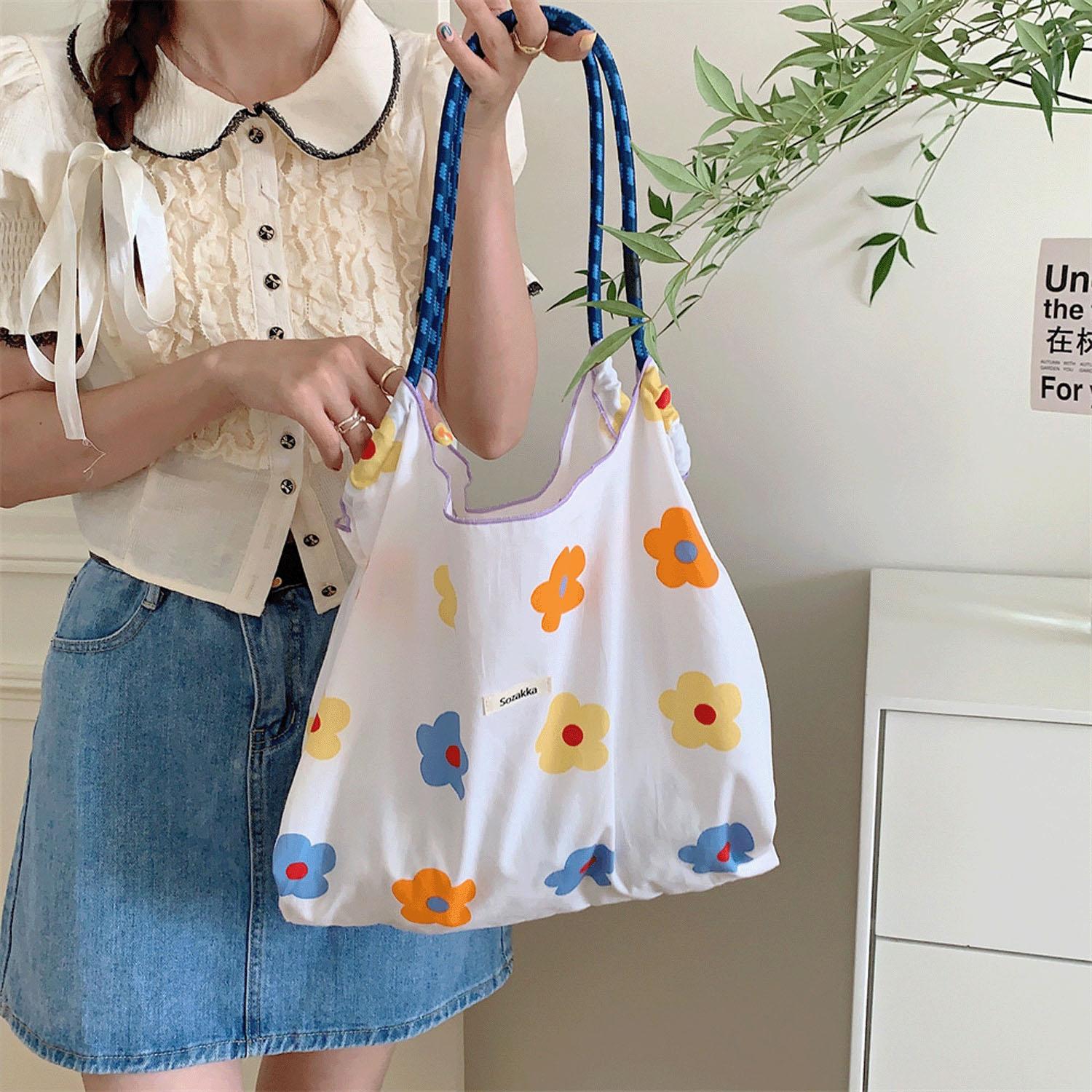 Printed 2-Way Tote Bag: Colorful Flowers