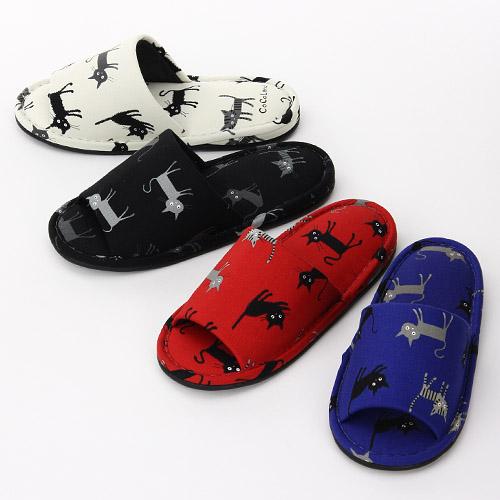 Black Cat Outer-Stitched Slippers
