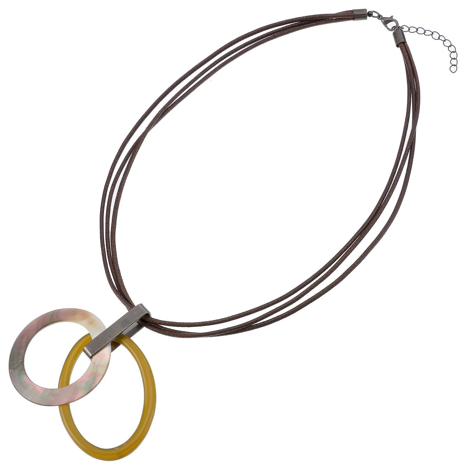 Circle Mixed-Material Shell Necklace