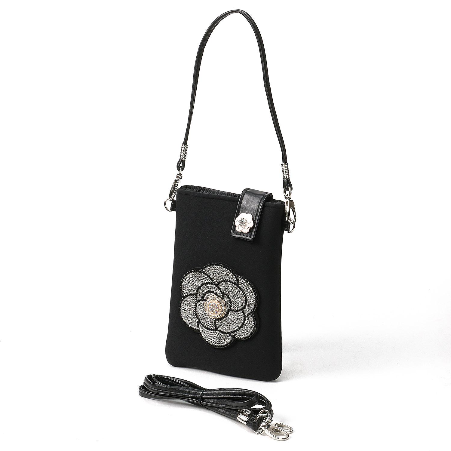 Decorative Smartphone Pouch