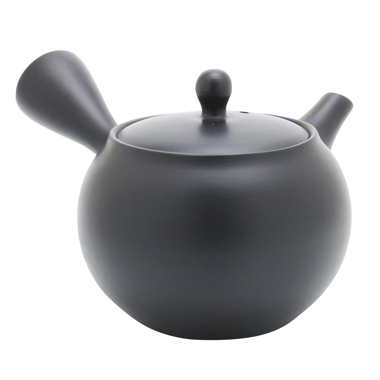 Ceramic Tea Strainer Teapot by Takuharu
