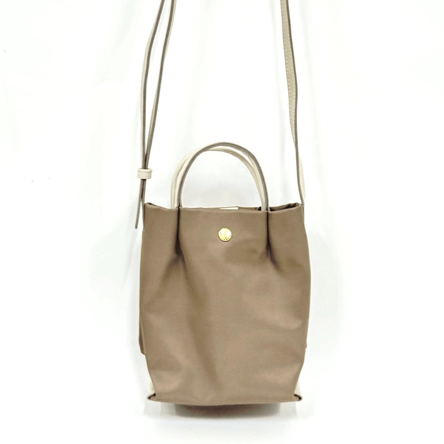 Shoulder-Friendly Nylon Vertical Shoulder Bag - Light Brown