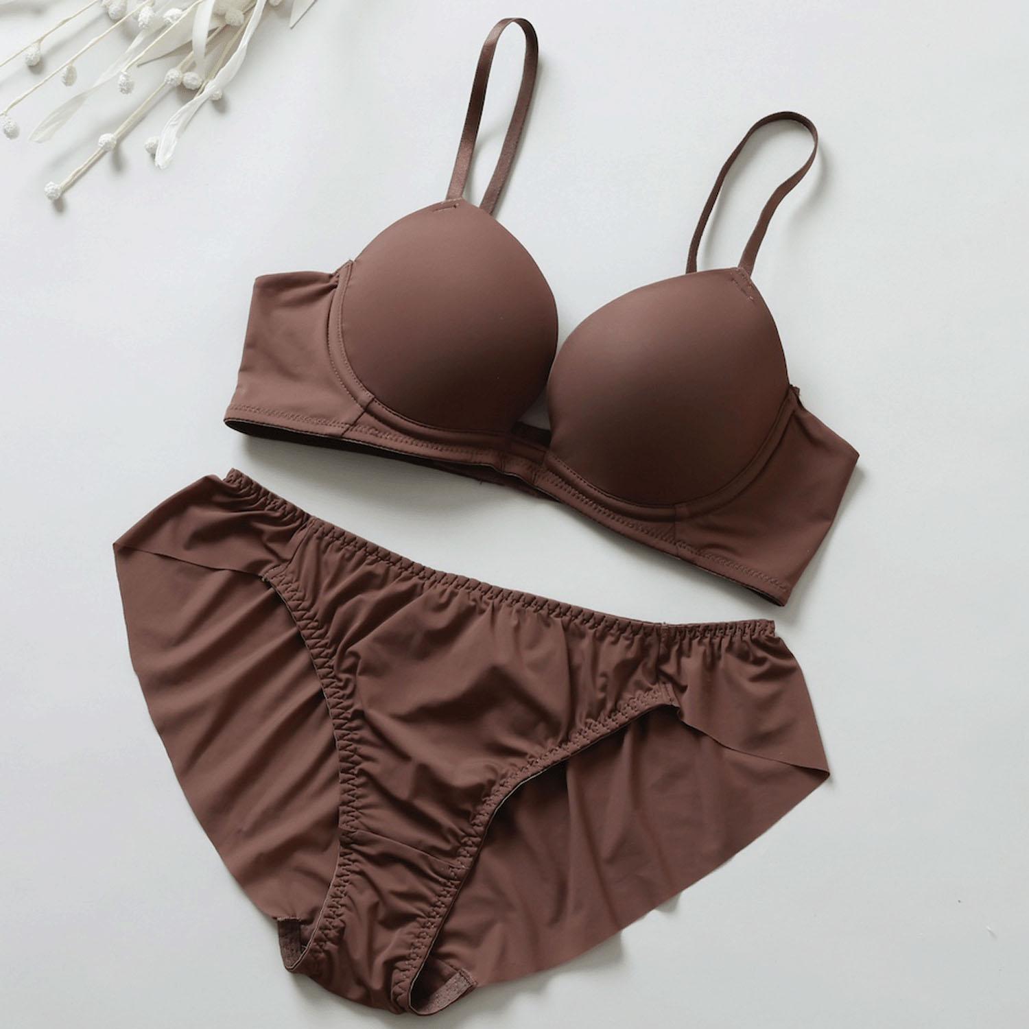 Delicate T-Cup Bra & Panties A–D