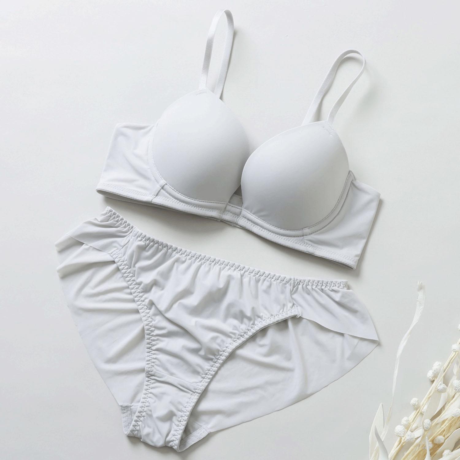 Delicate T-Cup Bra & Panties A–D