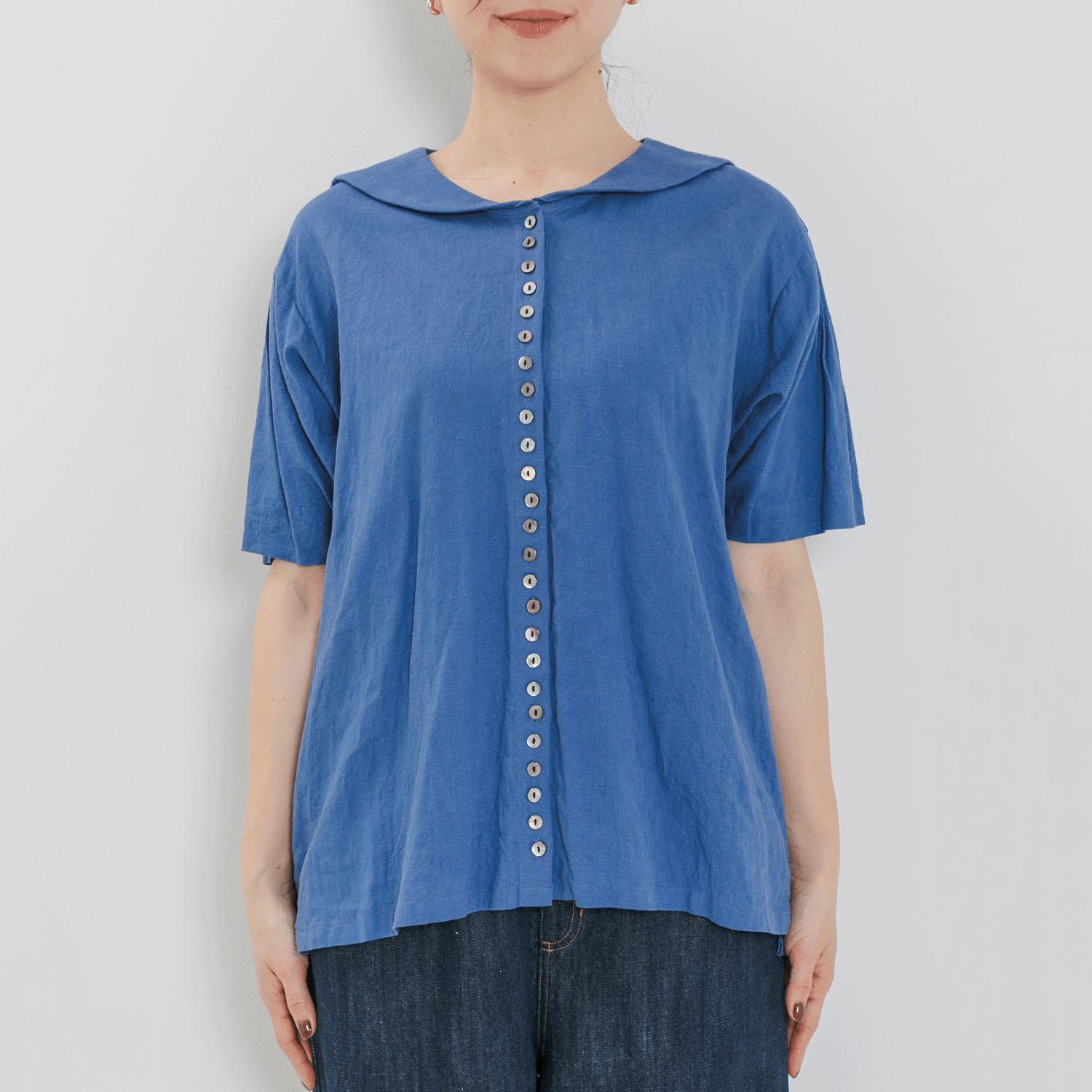 YURK enjoys the Many Button Shirt Blue F (Free)