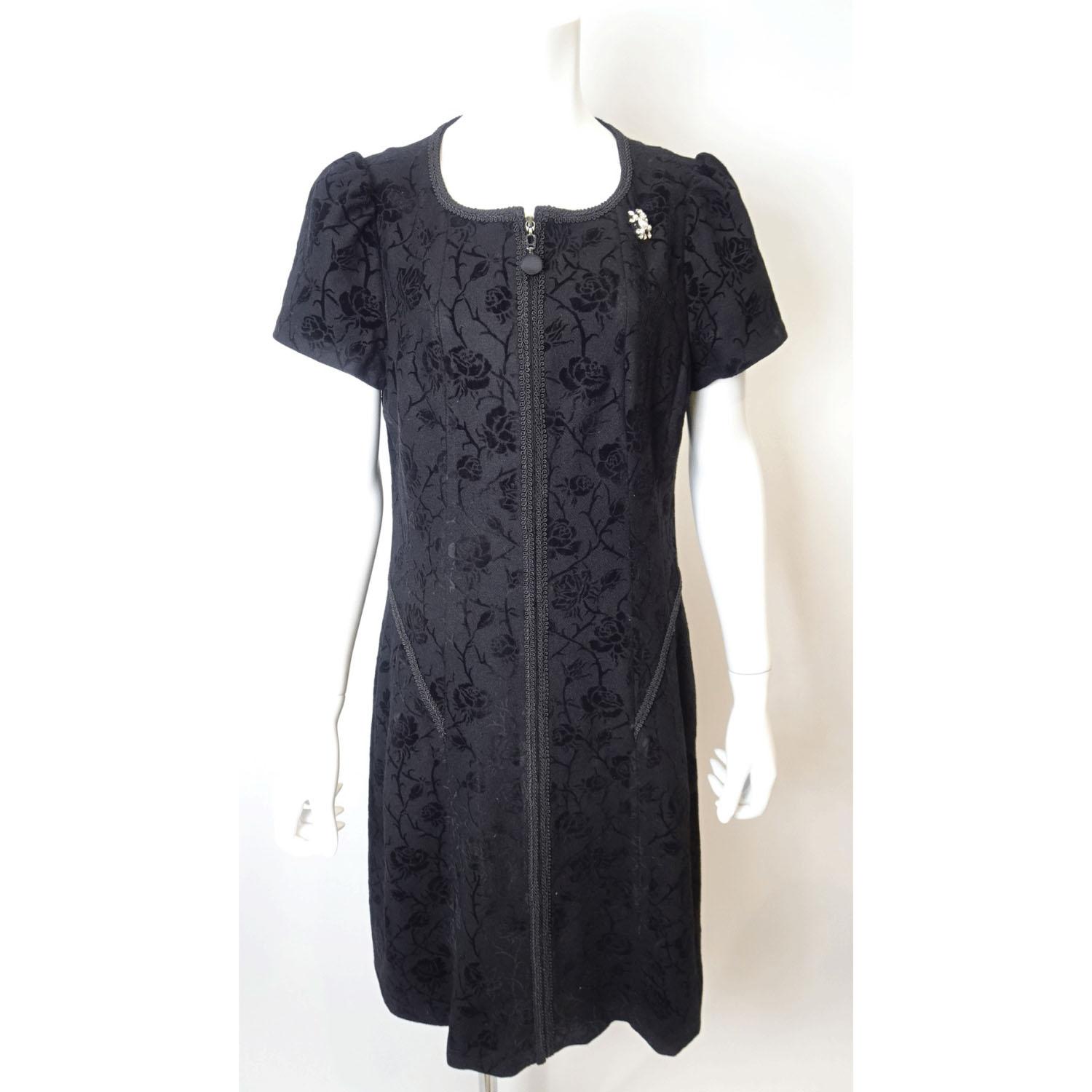 Super Beauty Flock Print Short-Sleeve Dress