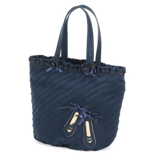 Diagonal Pin Tuck Bottom Gusset Tote Bag