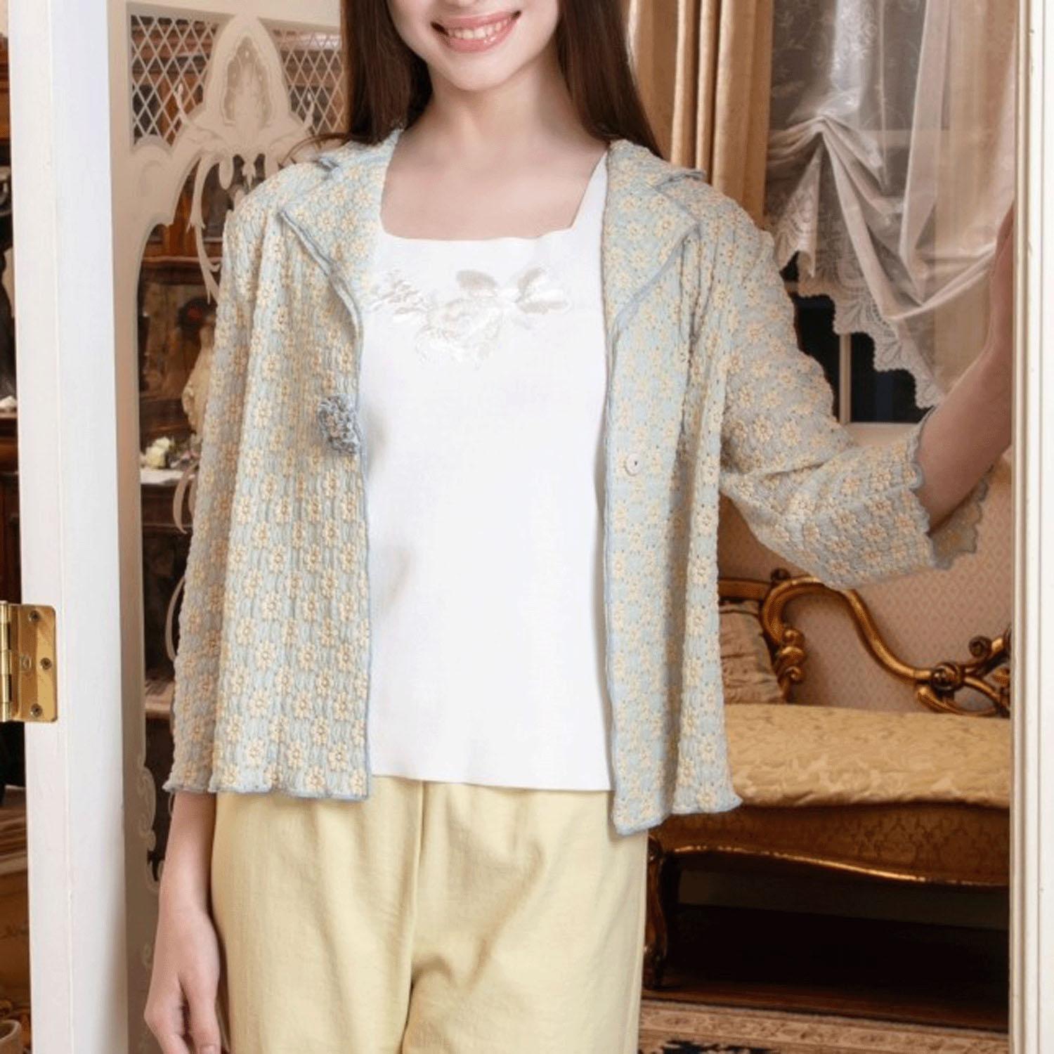 Super Beauty Sequin-Embroidered Sleeveless Knit Top - White - Size 42