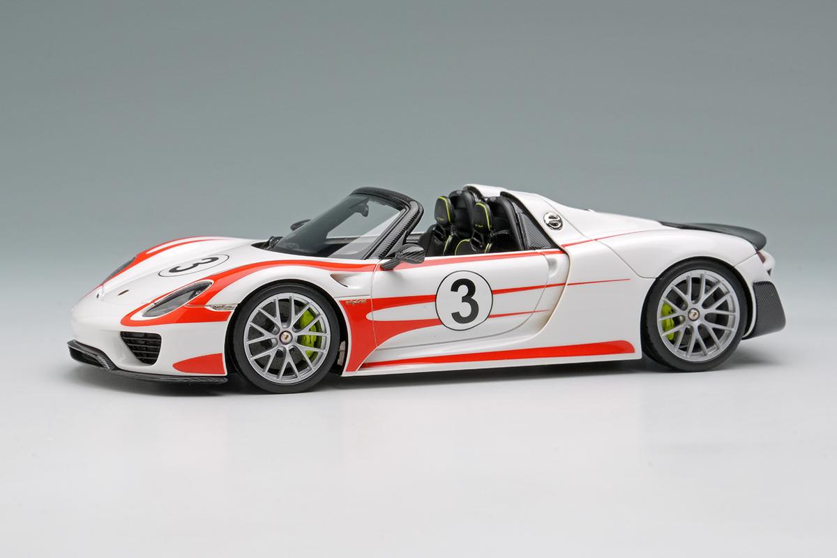 Makeup EIDOLON COLLECTION 1/43 Porsche 918 Spyder Weissach Package 2011 White/Red Salzburg Stripes Ready-to-Display EM569F