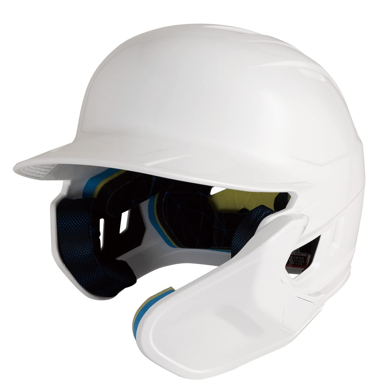 Champion-100% Recycled Polyester-Script Logo-Zip Hooded Jacket-C3-CSC11\nDescription\\n\\nThis zip-up jacket is made from environmentally conscious 100% recycled polyester and features water-repellent functionality. Wind resistance and warmth are further enhanced by the brushed tricot lining and elastic cuffs and hem. The front zipper can be pulled up to the neck, providing full coverage around the neckline. This is effective for sun protection and preventing cold air from entering. The sides fe