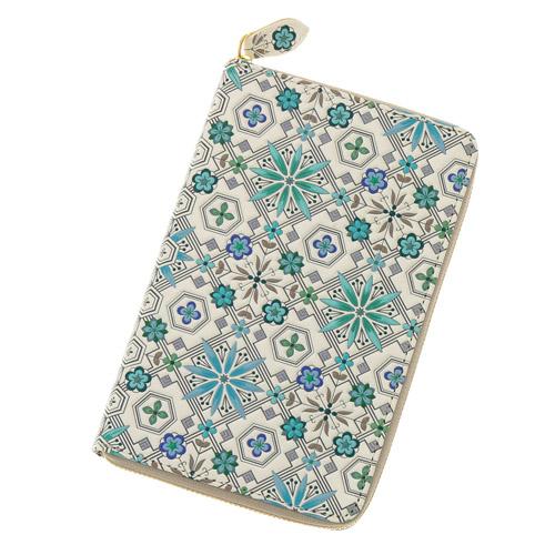 Salon de Pro - Fragrance-Free Hair Color - Men's Speedy - Natural Brown - Quasi-Drug Product Introduction ● Fragrance-free hair color for men's gray hair. ●Speedy and even coloring in just 5 minutes.\\n\\n\\nIngredients\\n\\nAgent 1 [Active Ingredients]: Toluene-2,5-diamine, Para-aminophenol, Meta-aminophenol, Resorcinol [Other Ingredients]: Sodium Sulfite, Apricot Juice, Ethanol, Tetrasodium EDTA Tetrahydrate, Stearyl Trimethylammonium Chloride, Seaweed Extract (1), (Hydrolyzed Silk/PG-Propyl M