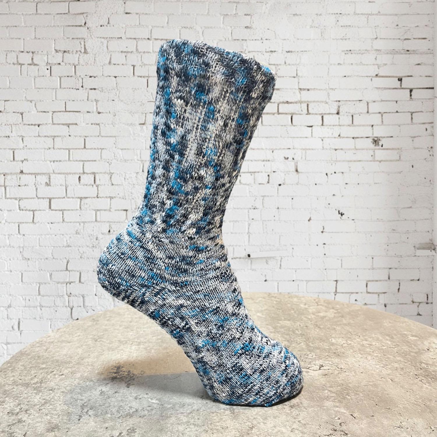 HUMMING BIRD Slub Cotton Pop Socks - Blue Navy