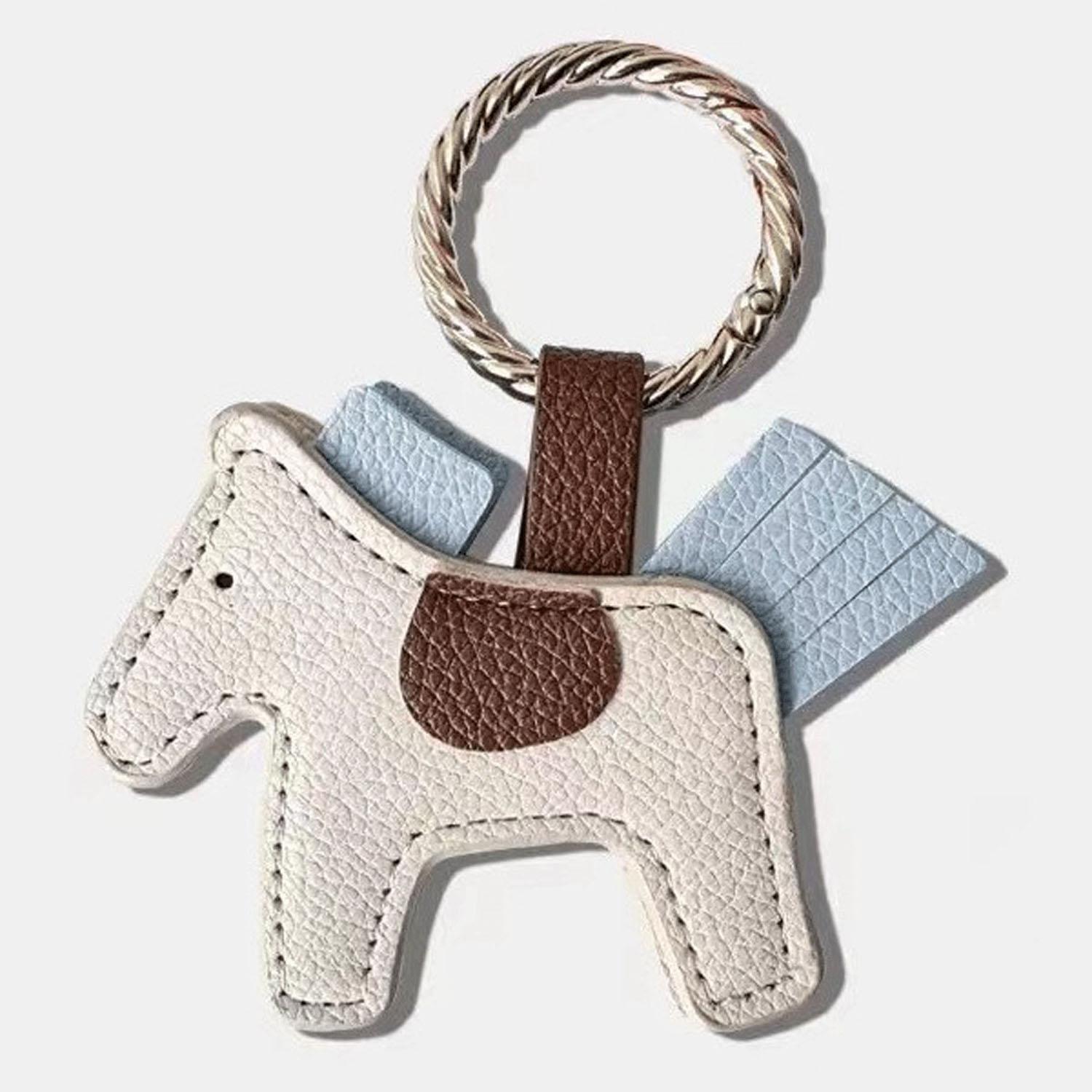 Magnet Clip Charm 04 Pony Ivory
