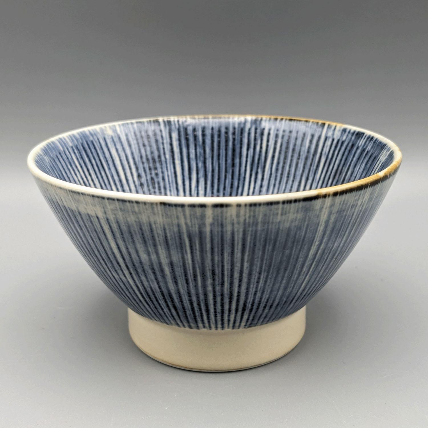 Ten Grass Carving Rice Bowl・Teacup Rice Bowl Blue