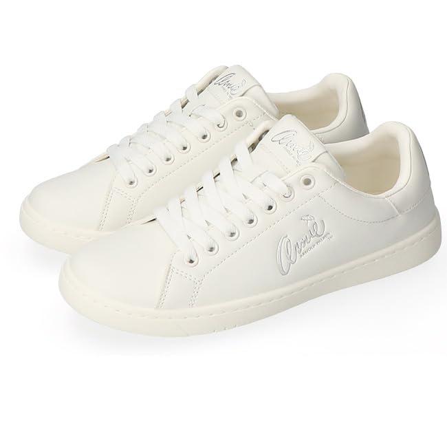 Injection-molded shoes